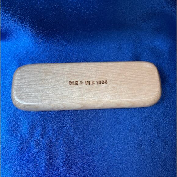 Wooden Pen Holder with MLB Angels Baseball Logo 1998 - Picture 6 of 6